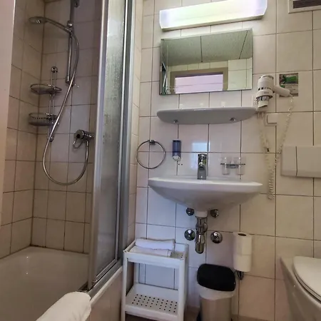 Inn Mitterjager 2*